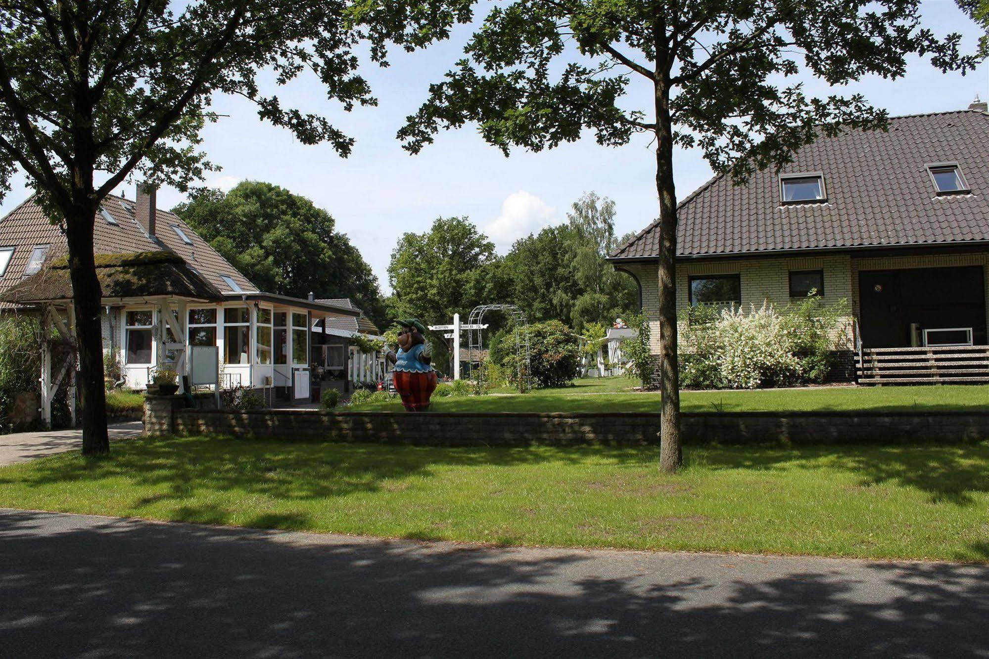 Wolterdinger Hof Hotell Soltau Exteriör bild